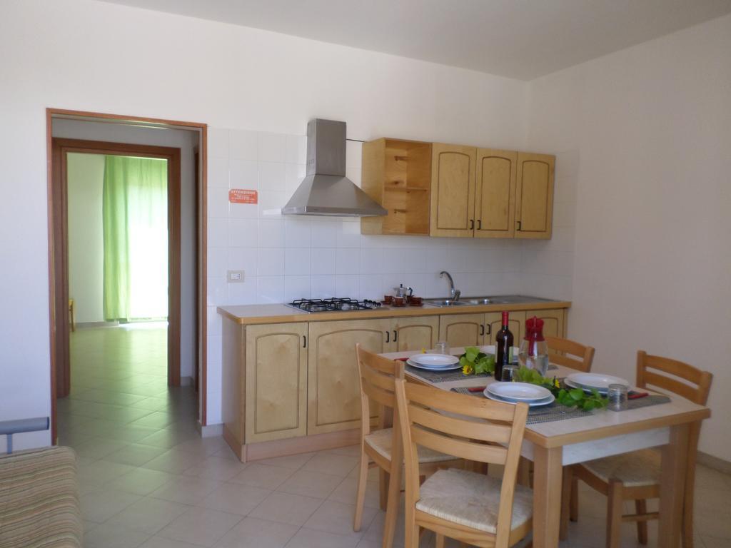 Residence Cala Verde Марина ди Манкаверза Екстериор снимка